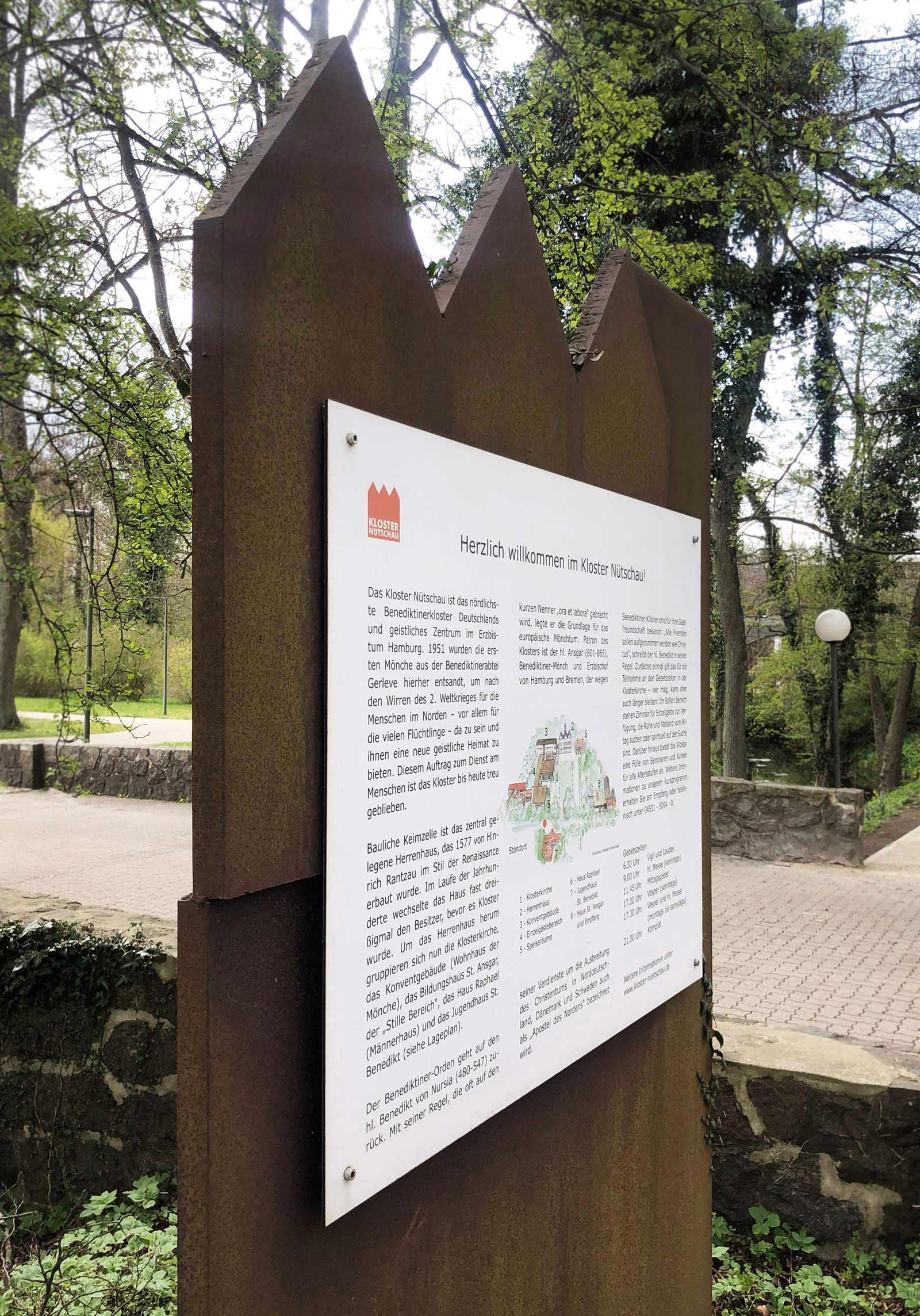 Kloster Nuetschau, Skulptur